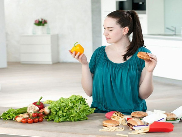 Chị em bị rối loạn nội tiết tố nữ nên ăn gì?
